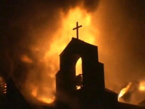 Brinnande kyrka i Egypten